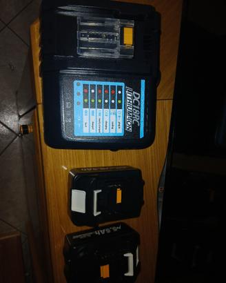 caricabatterie replica Makita 5,5 AH