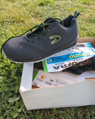 Scarpe antinfortunistiche nuove
