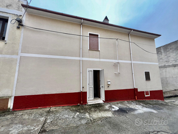 Bultei casa indipendente