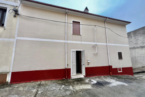 Bultei casa indipendente