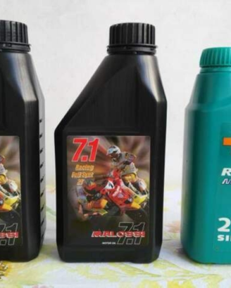 Olio miscelatore per moto/scooter 2t (1.8 litri)"