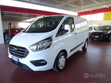FORD Transit Custom 300 2.0 EcoBlue 130 PC Furgo