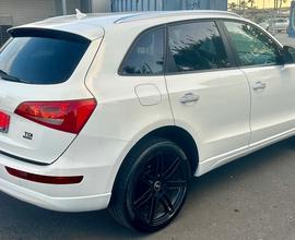 Audi Q5 2.0 TDI 190 CV clean diesel quattro Advanc