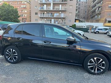 VOLKSWAGEN Golf 8ª