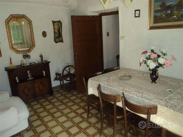 Appartamento di 90 m² con 5 locali a Coreglia Ante