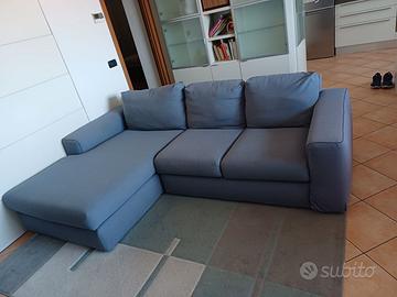 Divano con chaise lounge Natuzzi