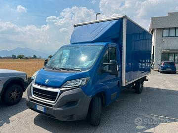 Peugeot boxer boxato motore nuovo con sponda