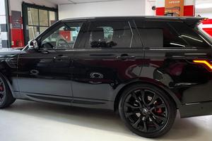 RANGE ROVER SPORT HST HYBRID Total Black +CARBONIO