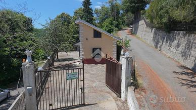 CASA INDIPENDENTE A SERRASTRETTA