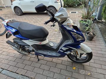 Peugeot spedfight 3 50cc