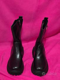 ANFIBI DONNA CON CHIUSURA A CERNIERA  N° 42 NUOVI