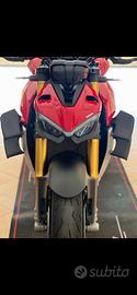 Ducati streetfighter v4s