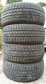 N.4 pneumatici invernali Riken 215/50/R17