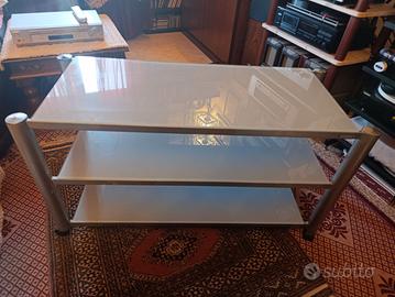 SOUNDSTYLE XS310 AV Rack Silver