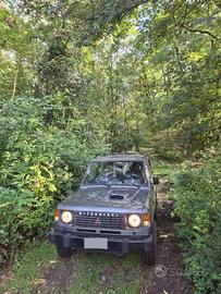 Mitsubishi pajero 1 serie 