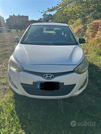 Hunday i20 1.1 55kw diesel, 2012, incidentata