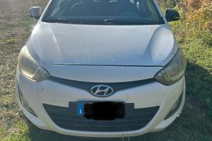 Hunday i20 1.1 55kw diesel, 2012, incidentata