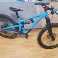 YETI SB150
