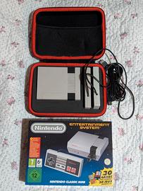 Nintendo Classic Mini: NES + Controller e custodia