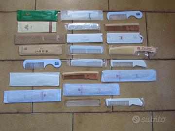 Lotto di 22 pettini .