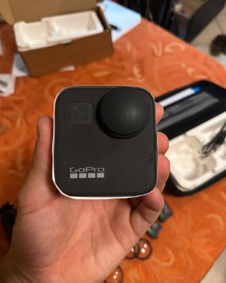 Bundle videocamera gopro max 360