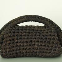 Clutch nera in toulle con glitter dorati