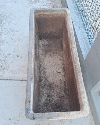 vasi per piante in cemento
