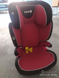 Seggiolino auto Safety 1st con attacchi isofix