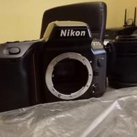 Macchina fotografica a pellicola NIKON F70