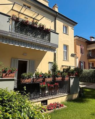 Villa indipendente con giardino e due posti auto