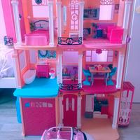 Casa della Barbie più Fiat 500