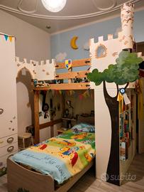 Decorazioni letto cameretta bambini con castello