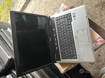 Fujitsu siemens amilo m1437G