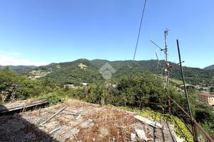 PORZIONE DI BIFAMILIARE A SERRA RICCÒ