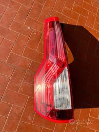 Faro post sinistro Citroen C4 Picasso 7 postI