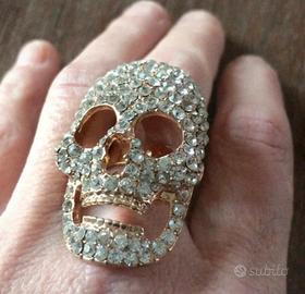 Anello dorato skull con Swarovski