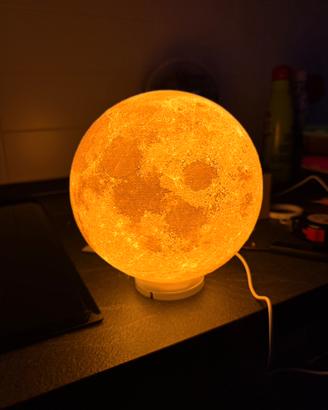Lampada Moon Stampata in 3D con kit Led gia attivo