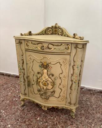 Mobili antiquariato eleganti