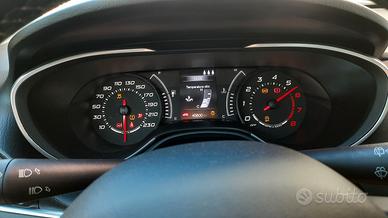 Fiat Tipo 1.4 T-Jet incidentata con motore funzion