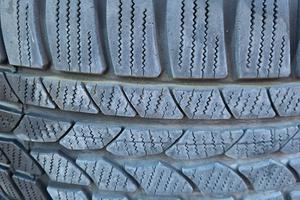 CERCHI E GOMME KUGA 235/55/17