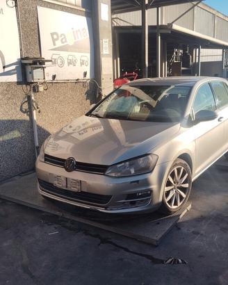VOLKSWAGEN GOLF 7 1.6 TD 2013 CLH  PER RICAMBI