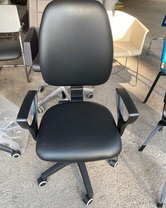 sedia da ufficio con ruote nuova da montare