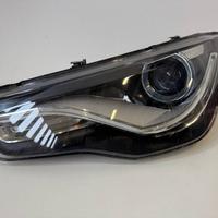 Faro sinistro Audi A1 1.6tdi