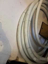 Tubo spiralato per piscine