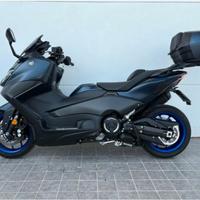 Yamaha T Max  560