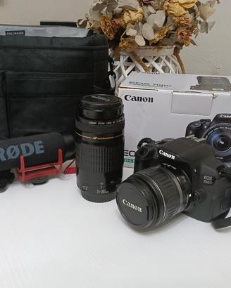 Canon Eos 700D con obiettivi e accessori in foto 