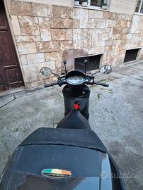 Aprilia Scarabeo 200 - 2010