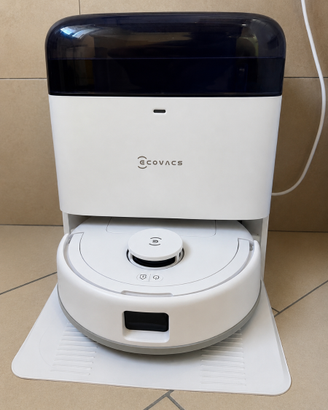 ECOVACS Deebot Mini con stazione