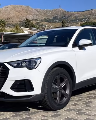 Audi Q3 Business 2.0 TDI 150CV S-Tronic 35