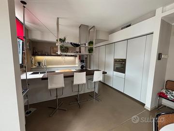 Cucina DADA Hi-Line 6 completa – Miele, elettrodom